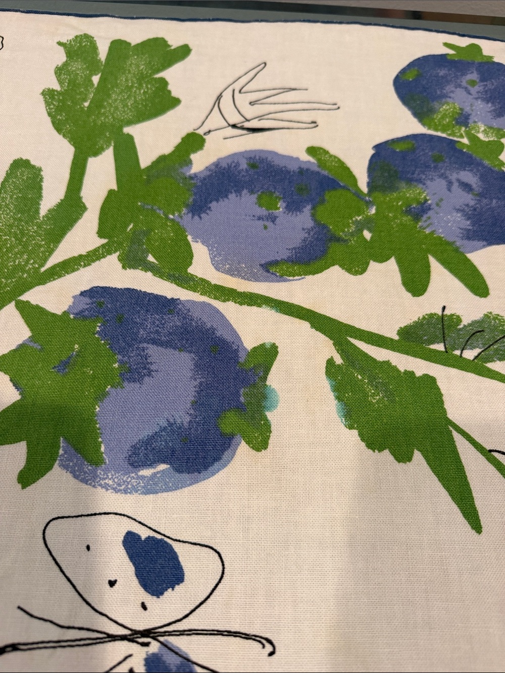 VTG Vera Neumann Blueberry Linen Napkin Blue Fruit Green Leaves Signed Ladybug. - Picture 6 of 12
